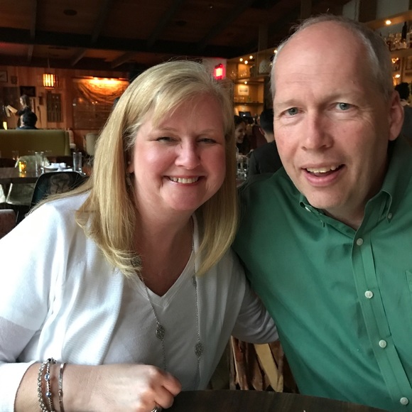 Profile Picture of Dawn Apple (@dawnapple) on Poshmark