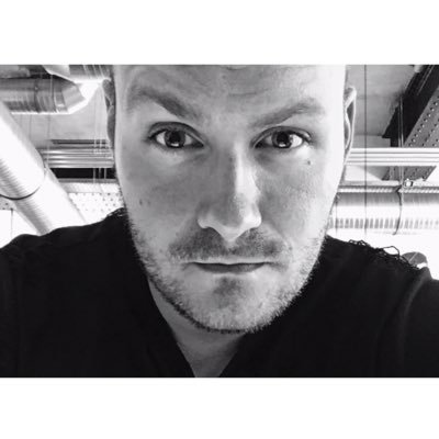 Profile Picture of Viktor James (@dewygewdness) on Twitter