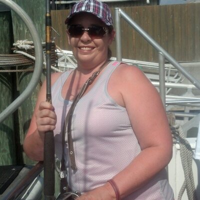 Profile Picture of Jennifer Biddle (@jennykay74) on Twitter