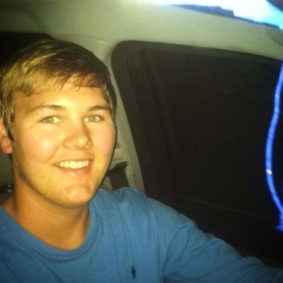 Profile Picture of Jason Mckay (@jmckay1993) on Poshmark