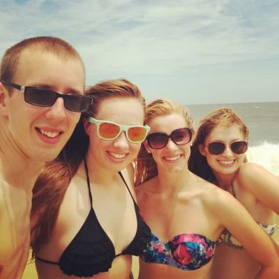 Profile Picture of Alex Bitzer (@awbkerfuffle) on Twitter