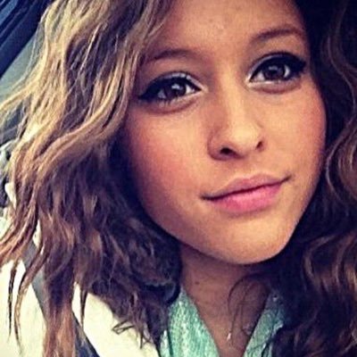 Profile Picture of Samantha Swingle (@swingle_sam) on Twitter