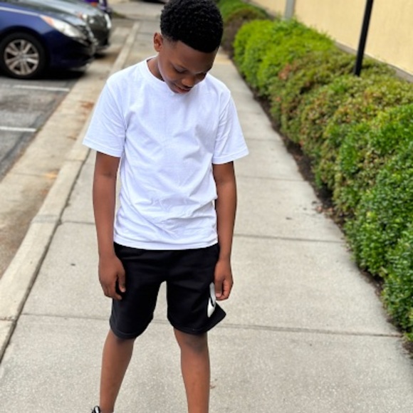 Profile Picture of Kentavious Hicks (@kentavioushicks) on Poshmark