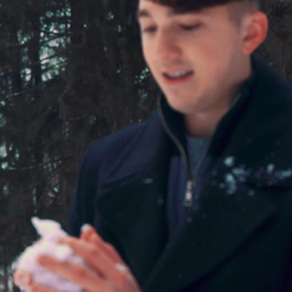 Profile Picture of Nathan Fritzinger (@nateeveryday) on Poshmark