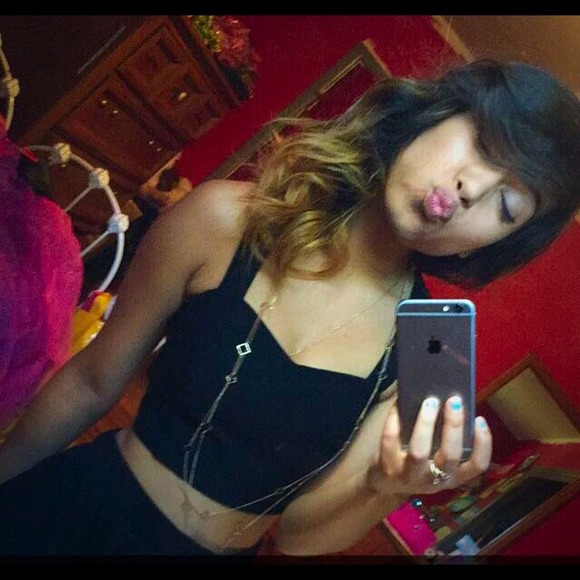 Profile Picture of Yesenia Partida (@iseniaa) on Poshmark