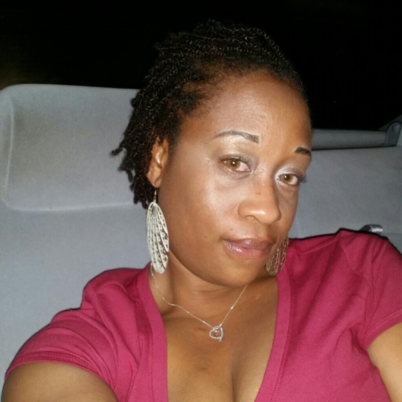 Profile Picture of Camille Macharia (@nubianqueennme) on Poshmark