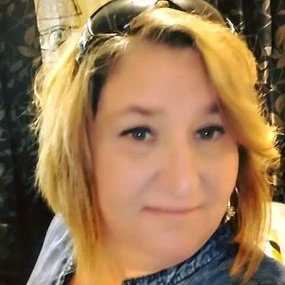 Profile Picture of Laurie Aguirre (@LaurieAguirre70) on Twitter