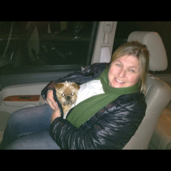 Profile Picture of Lisa Rounds (@lrounds) on Poshmark