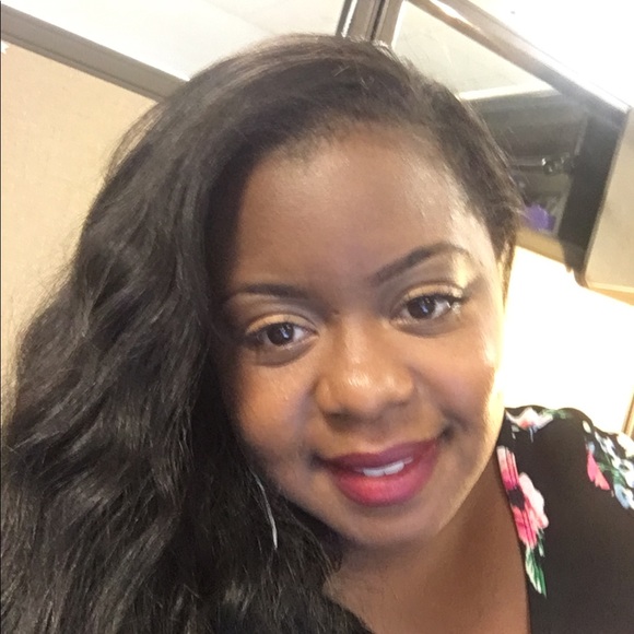 Allison Johnson-kendall - Poshmark Profile Picture of Allison Johnson-kendall (@ajohnsonkendal1) on Poshmark