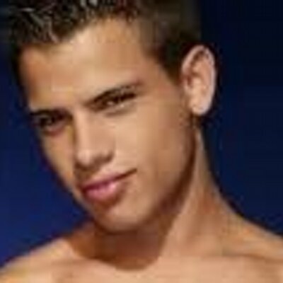 Profile Picture of Brent Everett (@Byt2011) on Twitter