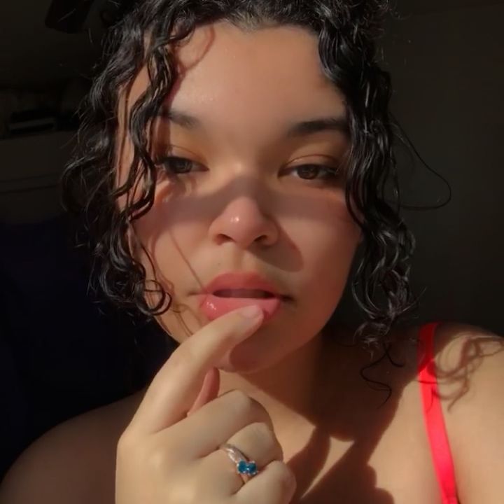 Profile Picture of user1232673225511 (@asias_curls) on Tiktok