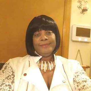 Profile Picture of Mechelle Dyson (@mechelledyson) on Facebook