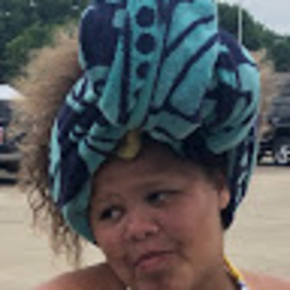 Profile Picture of Jaelyn Bajema (@jaelynbaj) on Poshmark