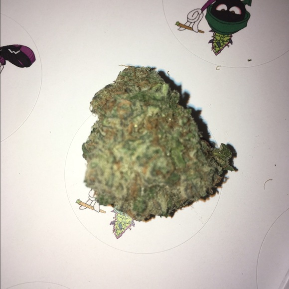 Profile Picture of Chris Crooks (@ccrooks77) on Poshmark