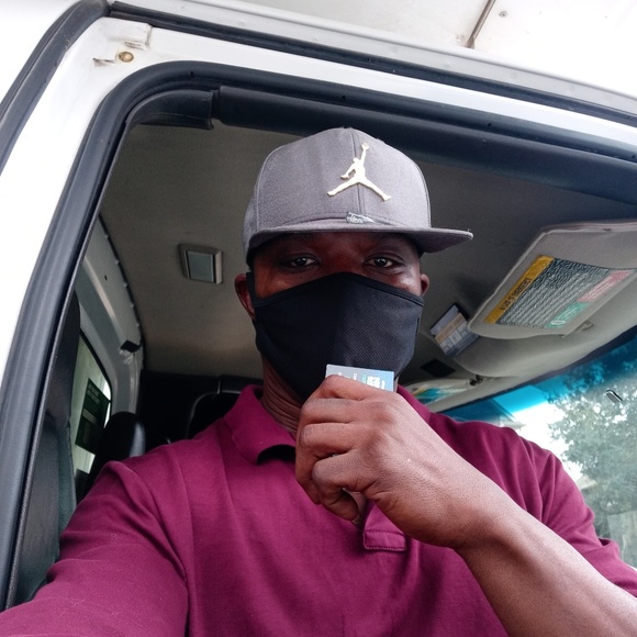 Profile Picture of Elmo Jines (@jones5600735) on Poshmark