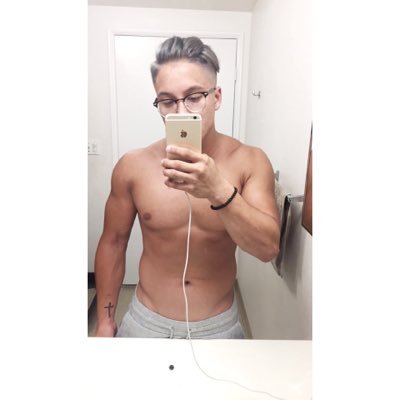 Profile Picture of Scott Rivera (@ScottyOfficial_) on Twitter