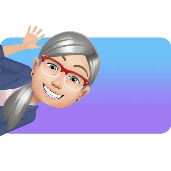 Profile Picture of Lucie Poulin (@lucie_poulin) on Poshmark