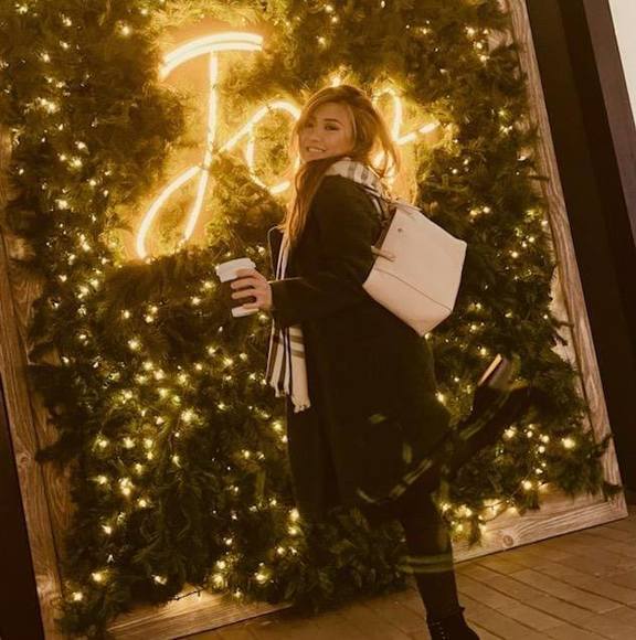 Profile Picture of Mary Tuason (@marytuason) on Poshmark