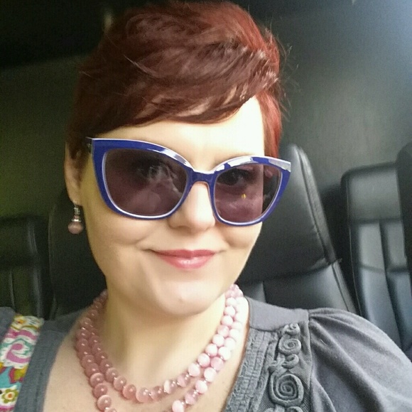 Profile Picture of Christy Aspinwall (@caspinwall) on Poshmark