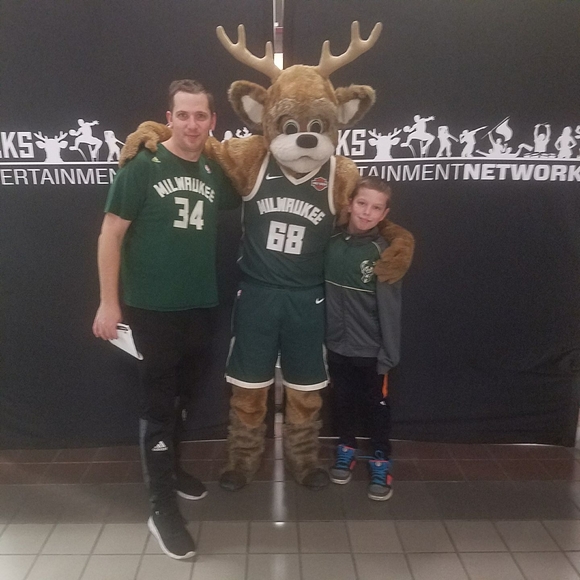 Profile Picture of Jeremy Frischmann (@jfrischmann) on Poshmark