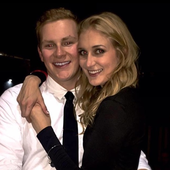 Profile Picture of Lexi Schnakenburg (@lexilillianrose) on Poshmark