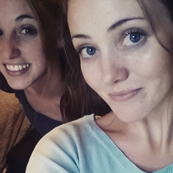 Profile Picture of Rachel Loveall (@rloveall94) on Poshmark