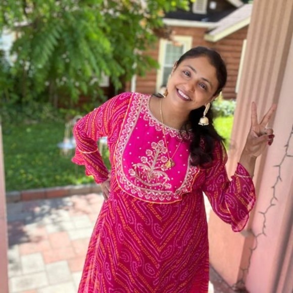 Profile Picture of Patel Anar (@rashmipatel000) on Poshmark