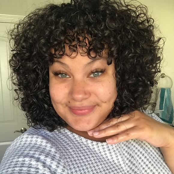 Profile Picture of Julianne Hanckel (@j_hanckel) on Poshmark