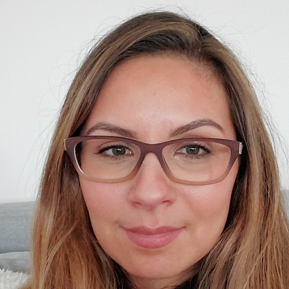 Profile Picture of Cristina Holmes (@cristinaholmes) on Poshmark