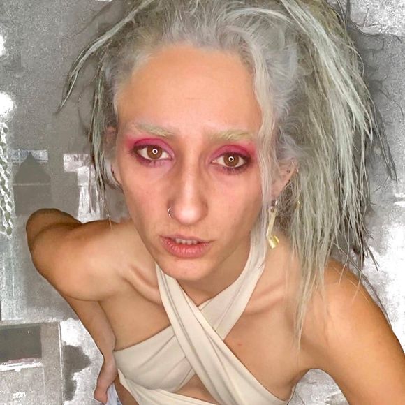 Anaeis Ohanian - Poshmark Profile Picture of Anaeis Ohanian (@anaeisohanian) on Poshmark