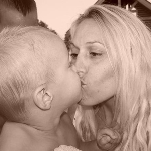 Profile Picture of Cecelia Ward (@davenseal) on Myspace