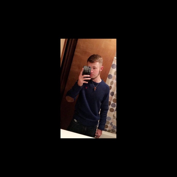 Profile Picture of Cullom Rooker (@cullom97) on Poshmark
