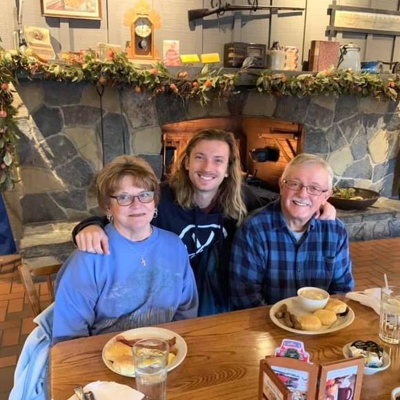 Profile Picture of Alta Zoromski (@alta_zoromski) on Poshmark