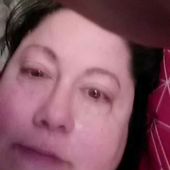 Profile Picture of Heather Knust (@hknust) on Poshmark