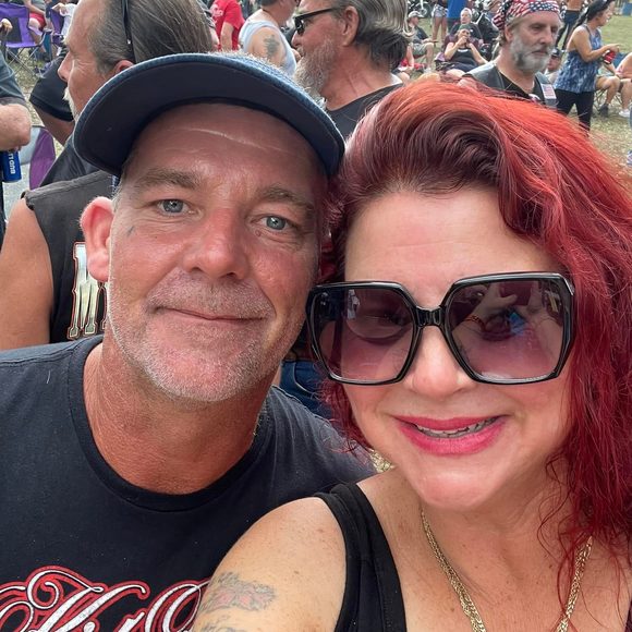 Chrissy Ward - Poshmark Profile Picture of Chrissy Ward (@chrissyward526) on Poshmark