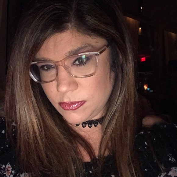 Francesca Foster - Poshmark Profile Picture of Francesca Foster (@francescafoster) on Poshmark