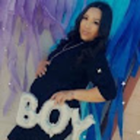 Profile Picture of Brianne Chacon (@bchacon128) on Poshmark