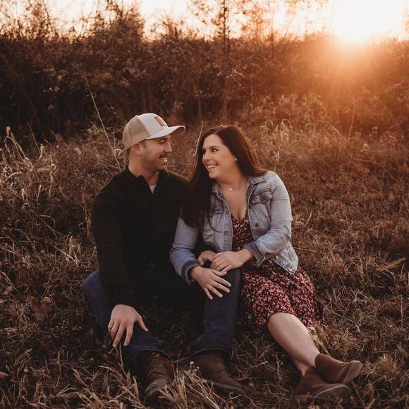 Profile Picture of Kaycee Eades (@eadeskaycee24) on Poshmark