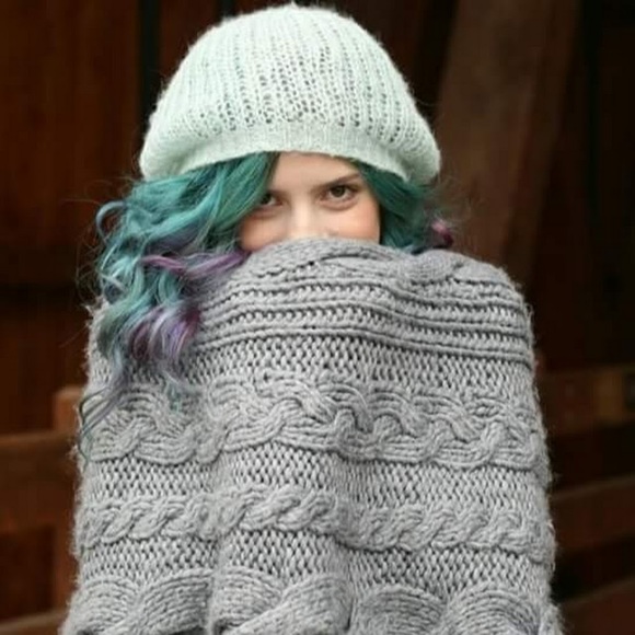 Profile Picture of Abby Schattenkerk (@aschattenkerk) on Poshmark