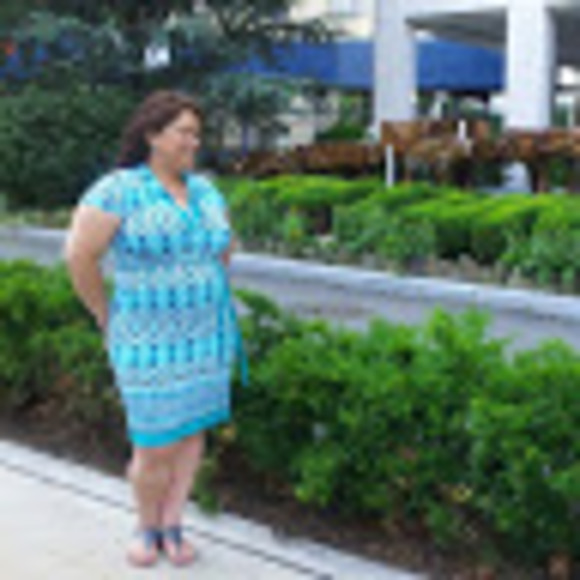 Profile Picture of Sobeida Gomez (@sobeida49) on Poshmark