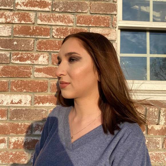 Profile Picture of Samantha Clemings (@samc5199) on Poshmark