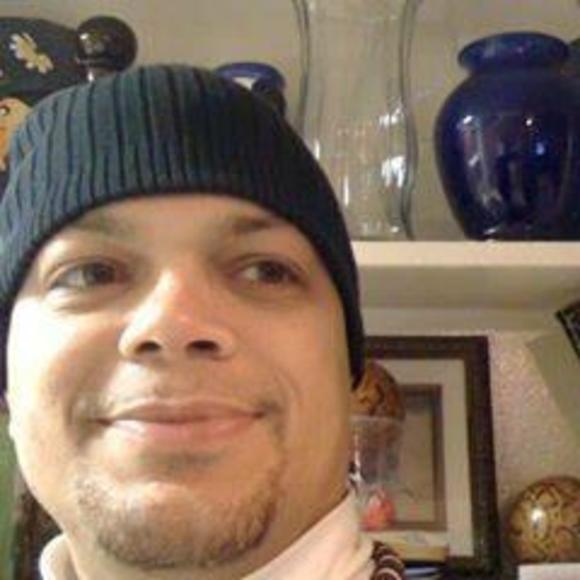 Profile Picture of Steven Craft (@stevencraft) on Poshmark