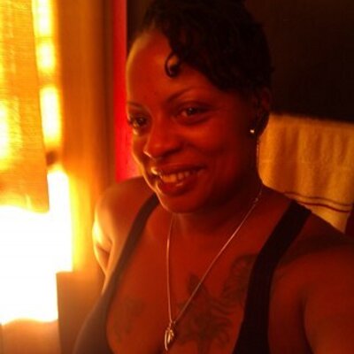 Profile Picture of Rene Lamb (@bklynmommie) on Twitter