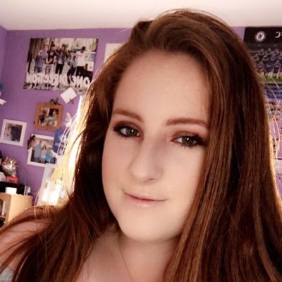 Profile Picture of Emily Simons (@emsimons10) on Twitter