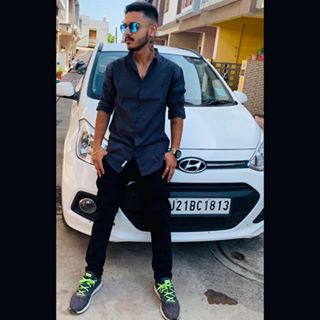 Profile Picture of Vishal Panchal (@vish.panchal.568) on Facebook