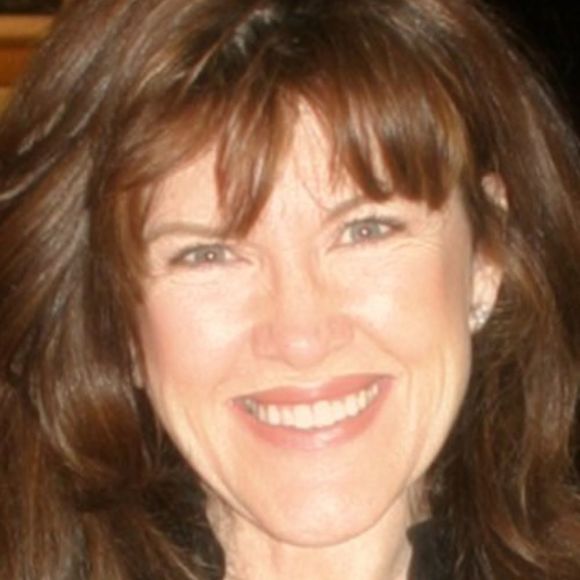 Profile Picture of Merrily Shinyeda (@mshinyeda) on Poshmark