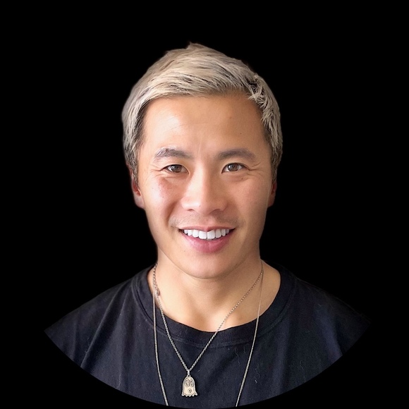 Profile Picture of Jeff Tung (@jeffreytung) on Poshmark