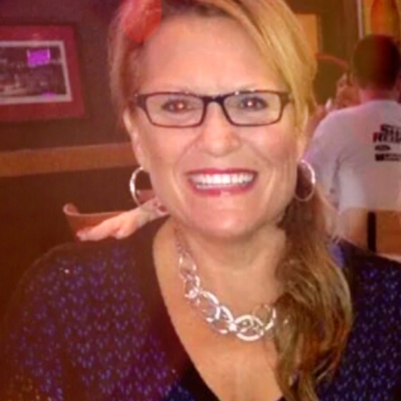 Profile Picture of Vicky Harrell (@omega0824) on Poshmark