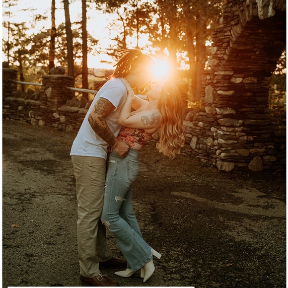 Profile Picture of Cheryl Nadeau (@cmassienadeau) on Poshmark