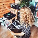 Profile Picture of Diana (@dianareadsbooks) on Instagram